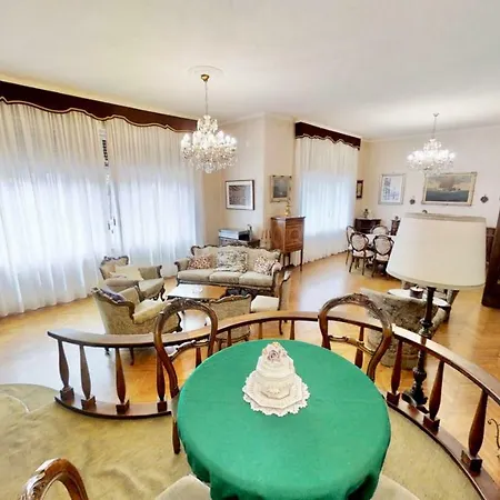 Triestevillas Retro' Decor Laghi, 7guests