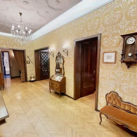 Triestevillas Retro' Decor Laghi, 7guests *